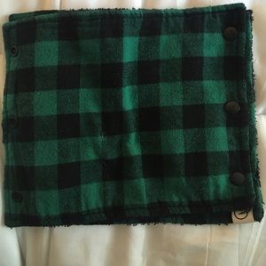 Baby carrier suck pads